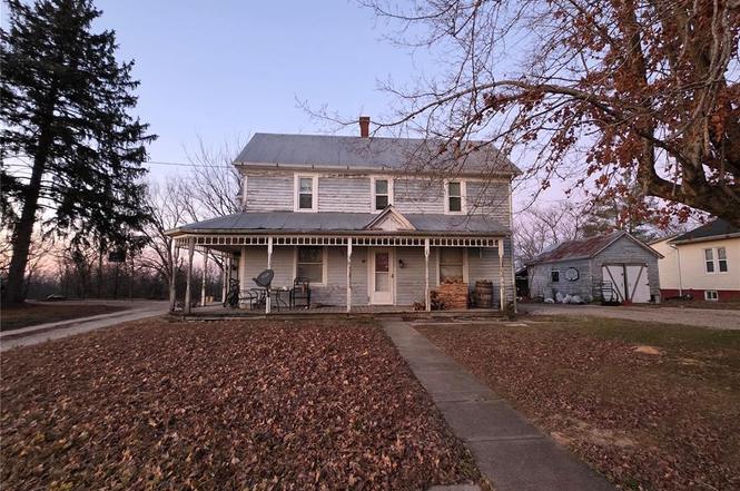 9112 Main St