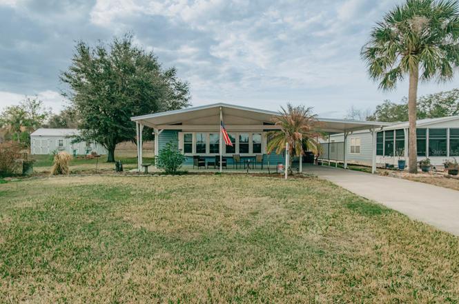 7023 Tamarind Dr