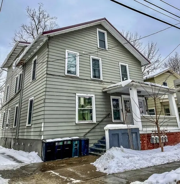 525 W Green St