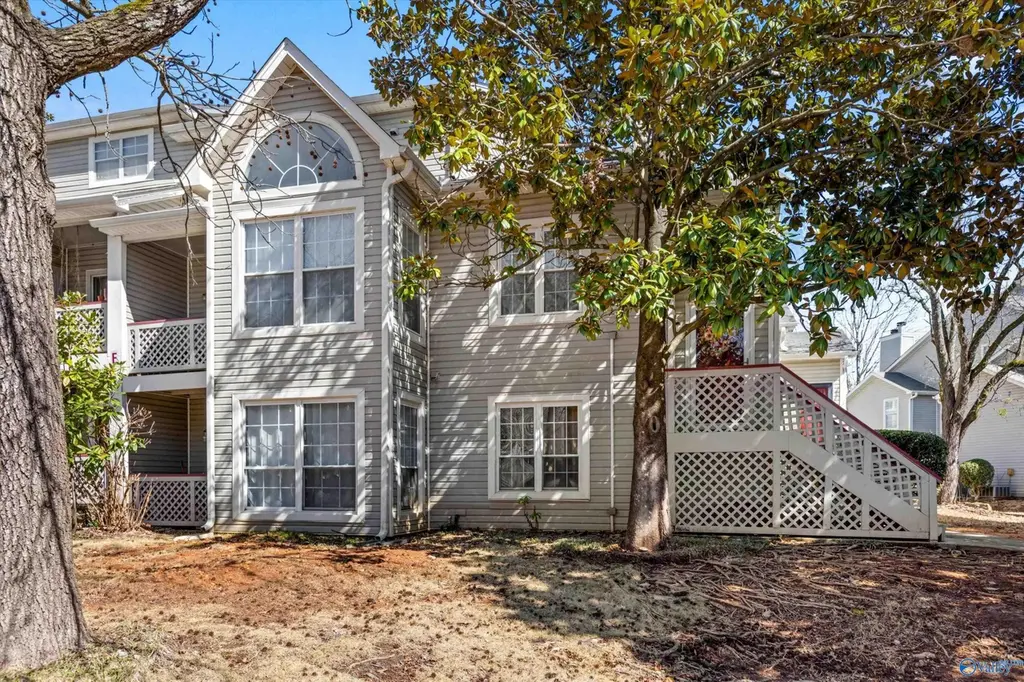 1039 Stones Throw Dr NW #5