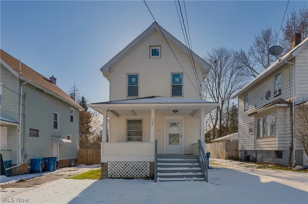 306 Maplewood Ave