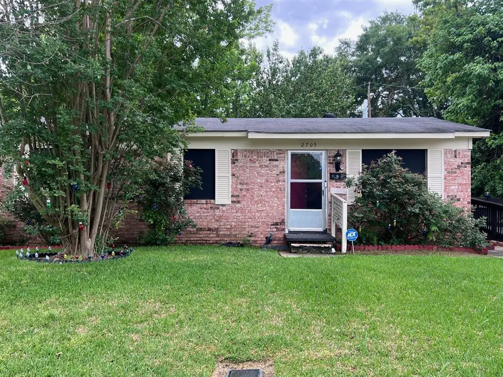 2705 Dorian Ter