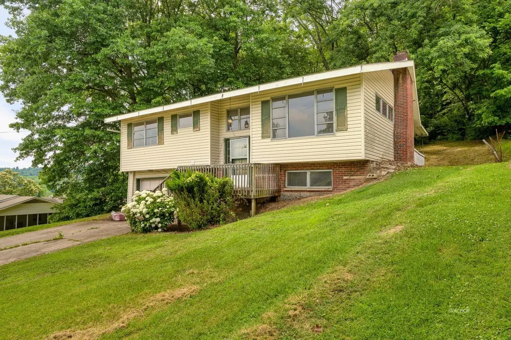 192 Brentwood Dr
