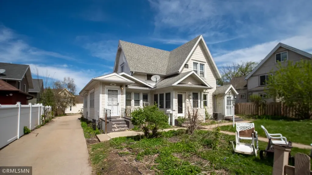 707 E Center St