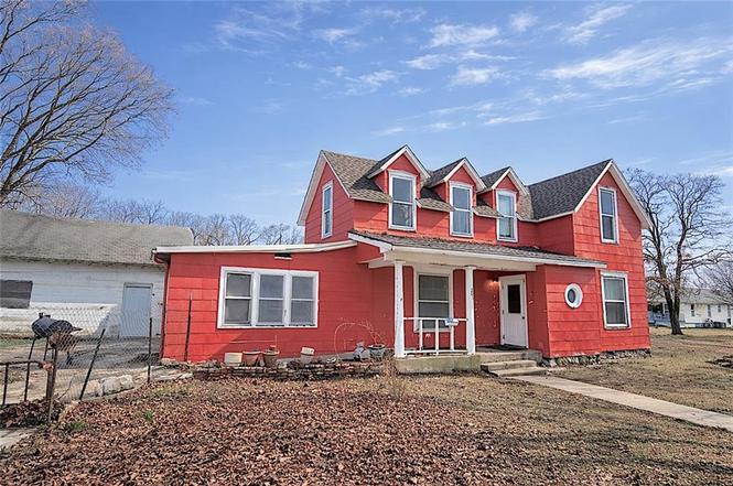 203 S Elm St