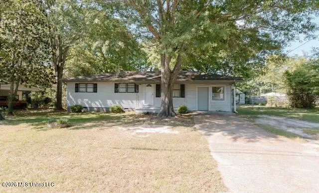 3264 Pauline Dr