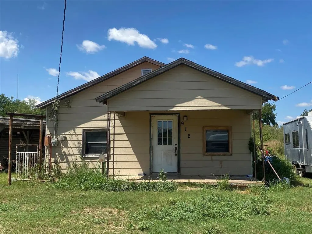 912 Taylor Ave