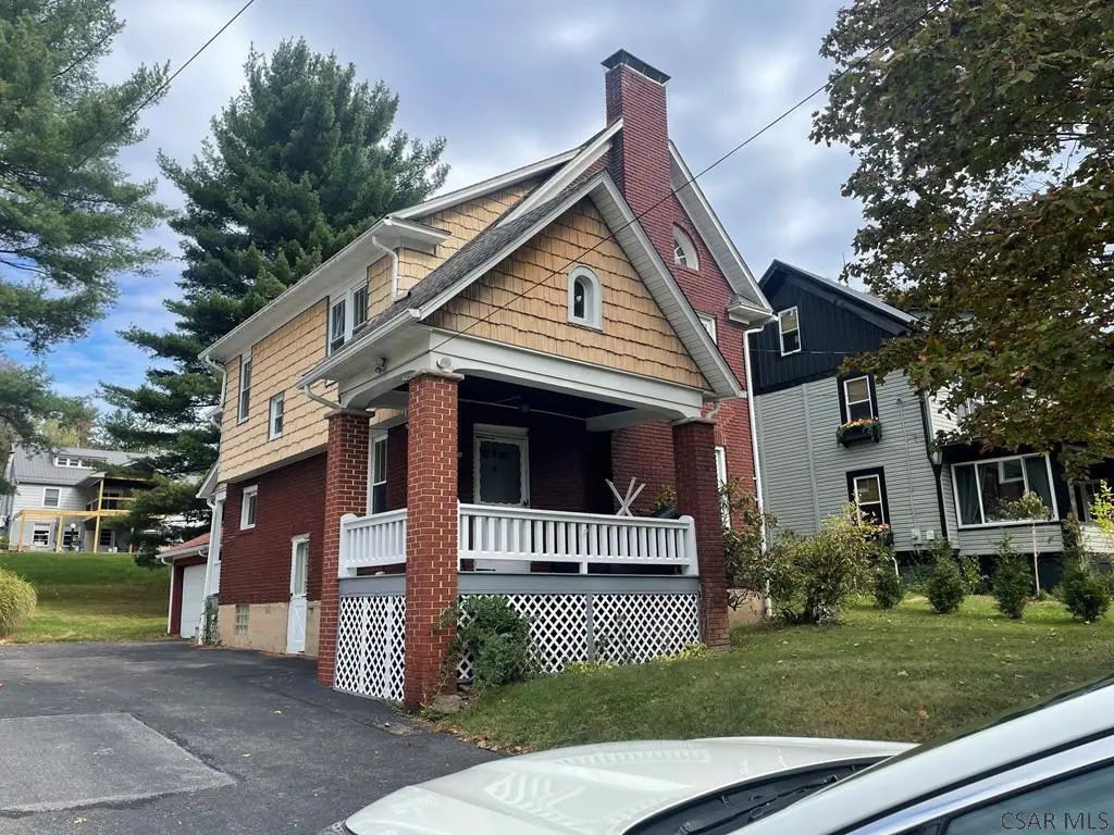 104 Leila St