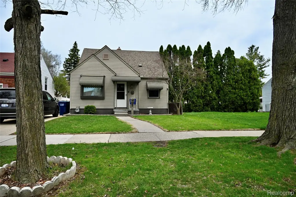 958 Ford Blvd