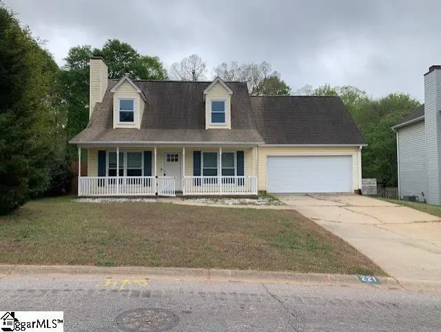 221 Twin Falls Dr