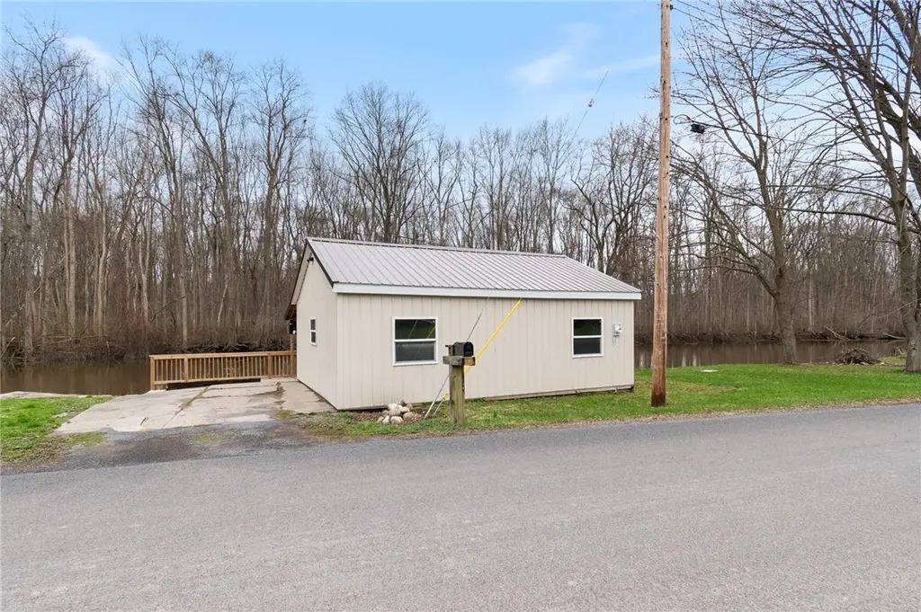 1461 River Rd