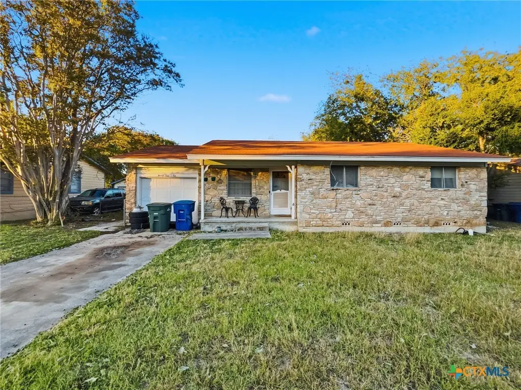 2506 Live Oak Dr