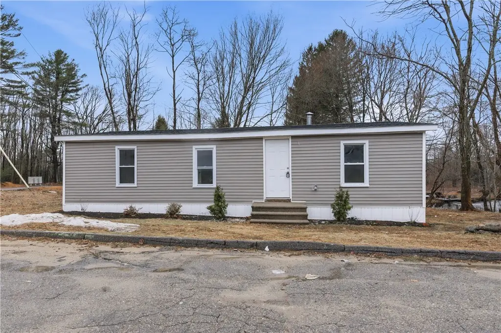 61 Everson Dr