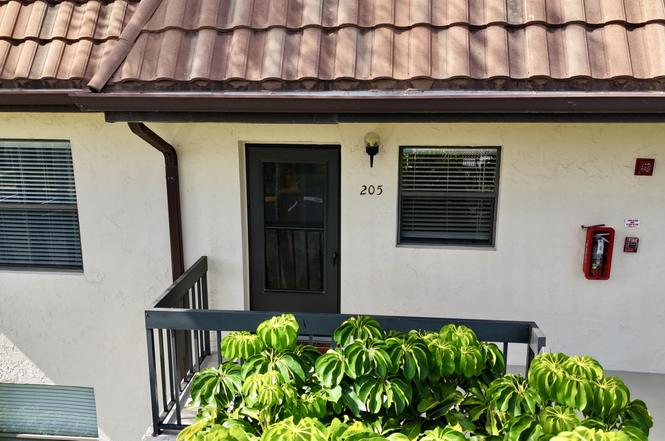 7214 Golf Colony Ct #205