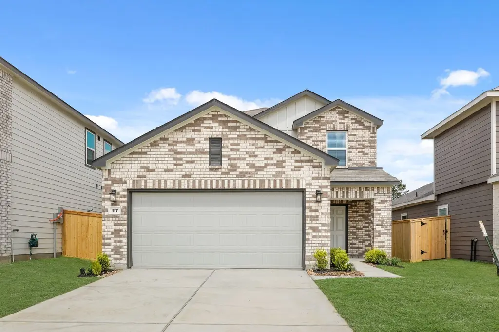117 Rising Cedar Ln
