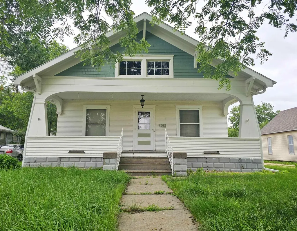 205 N Webster St