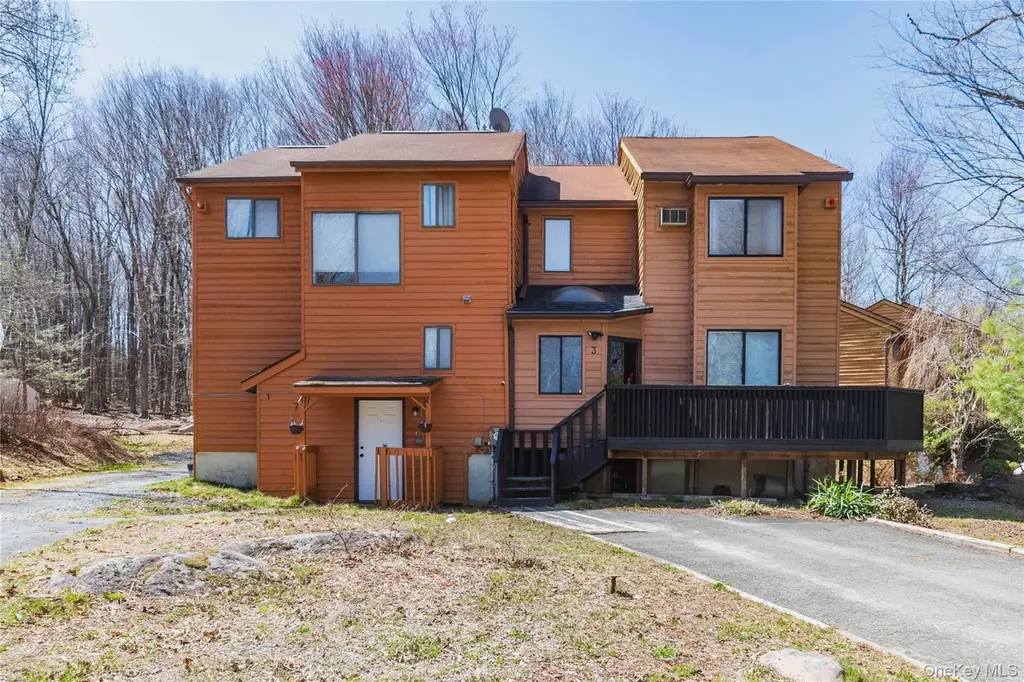 3 Edelweiss Dr
