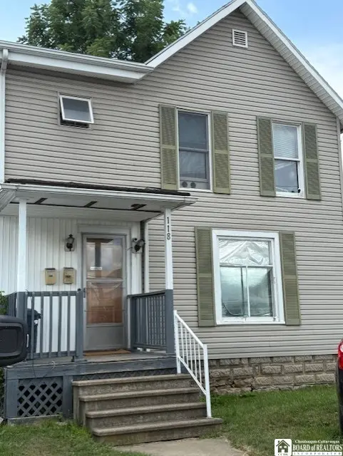 118 S 7th St