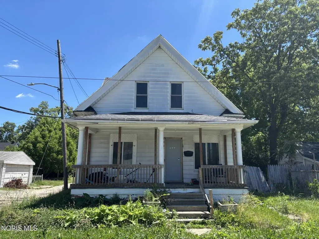 617 Bowman St