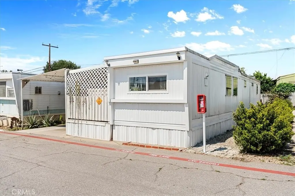 2260 W Rialto Ave #7