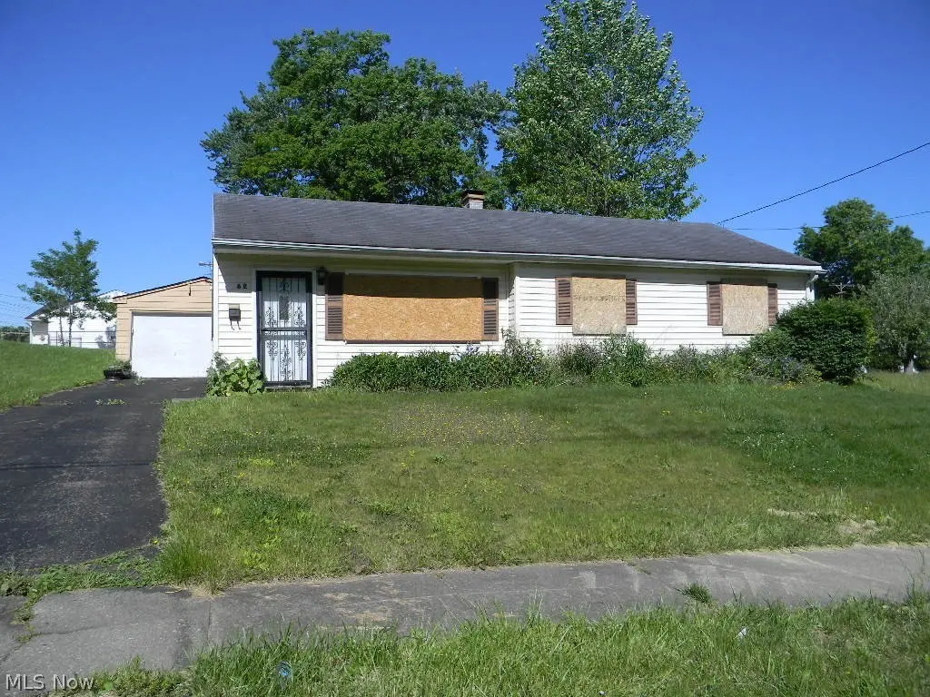 62 Fincastle Ln