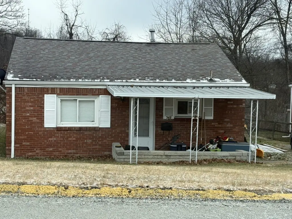 745 Memory Ln