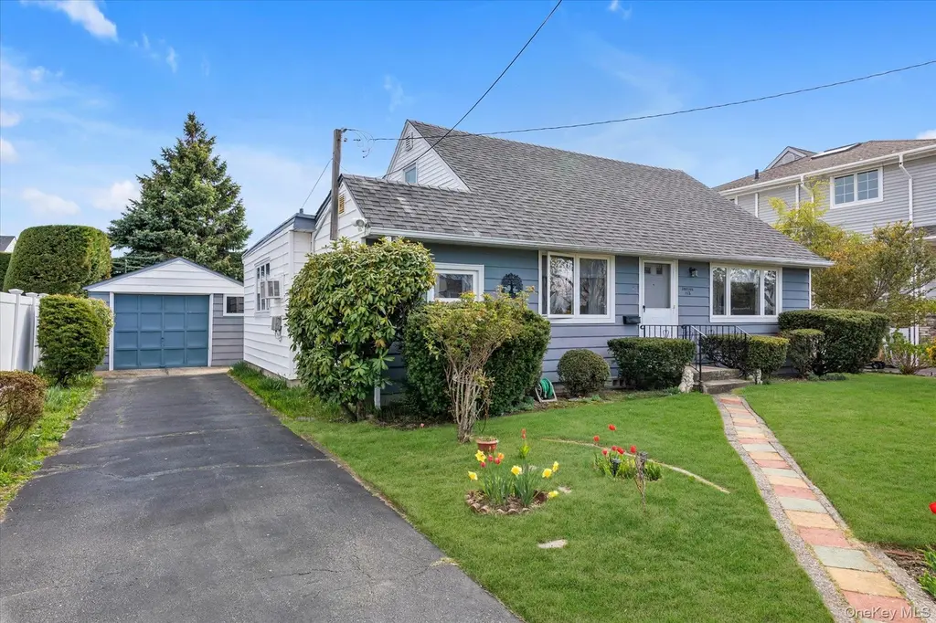 112 Harrison Pl