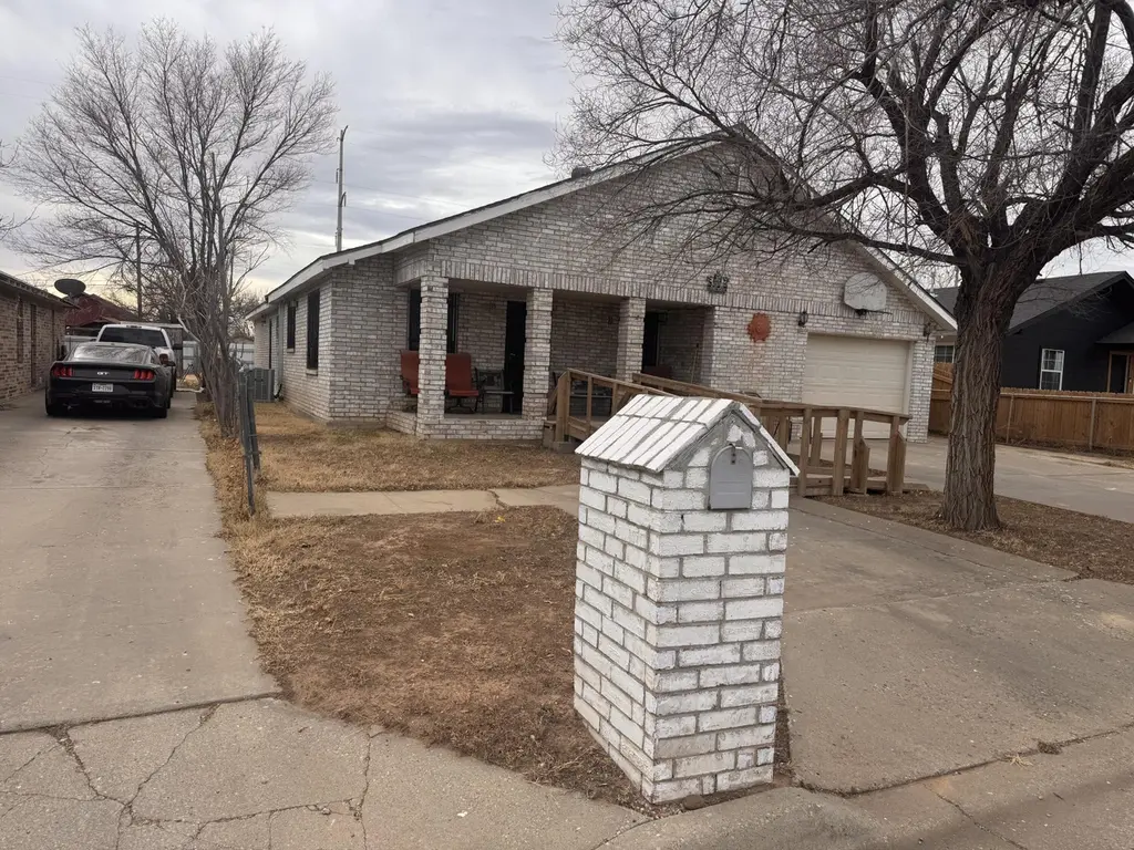 1306 SE 11th Ave