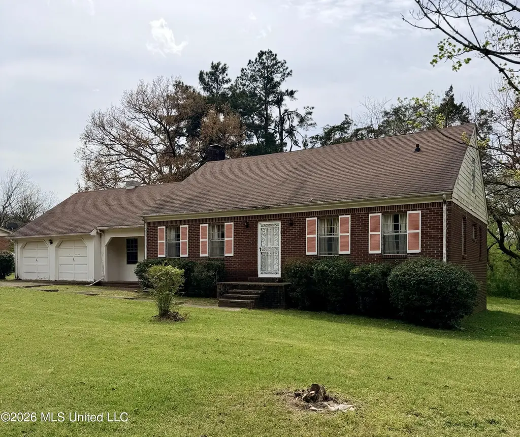 136 Weaver Dr