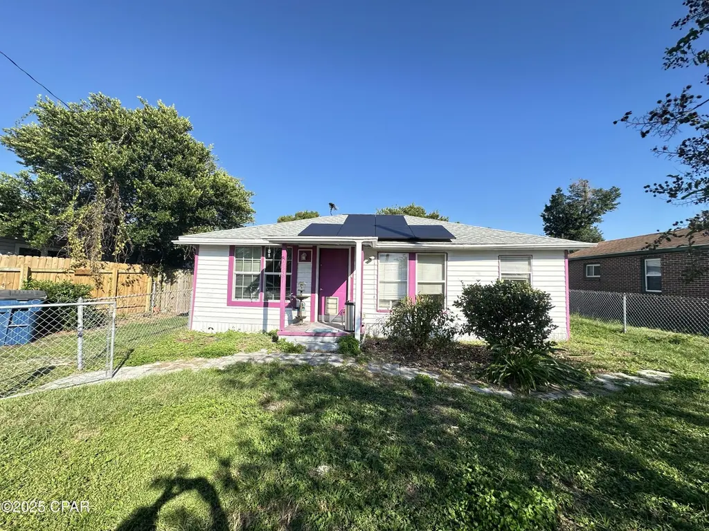 228 N East Ave
