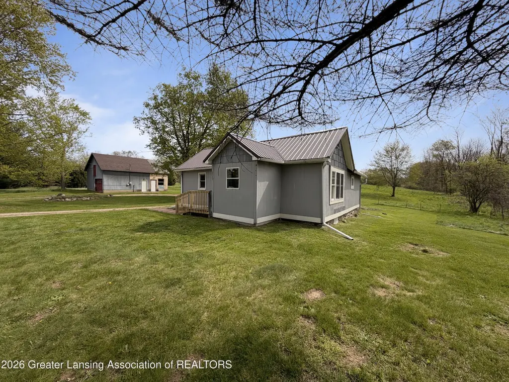 23950 15 Mile Rd
