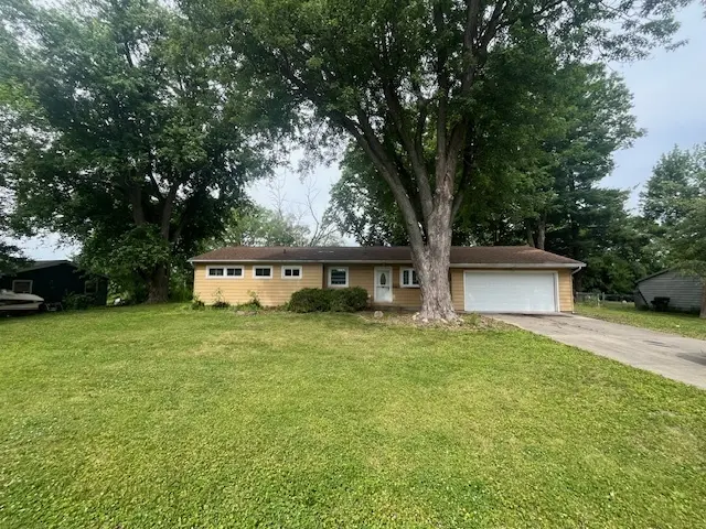 3947 N Burchard Dr