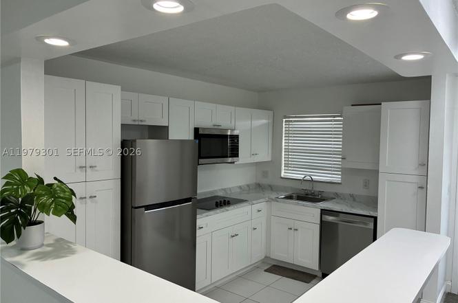 609 S State Road 7 Unit 2C