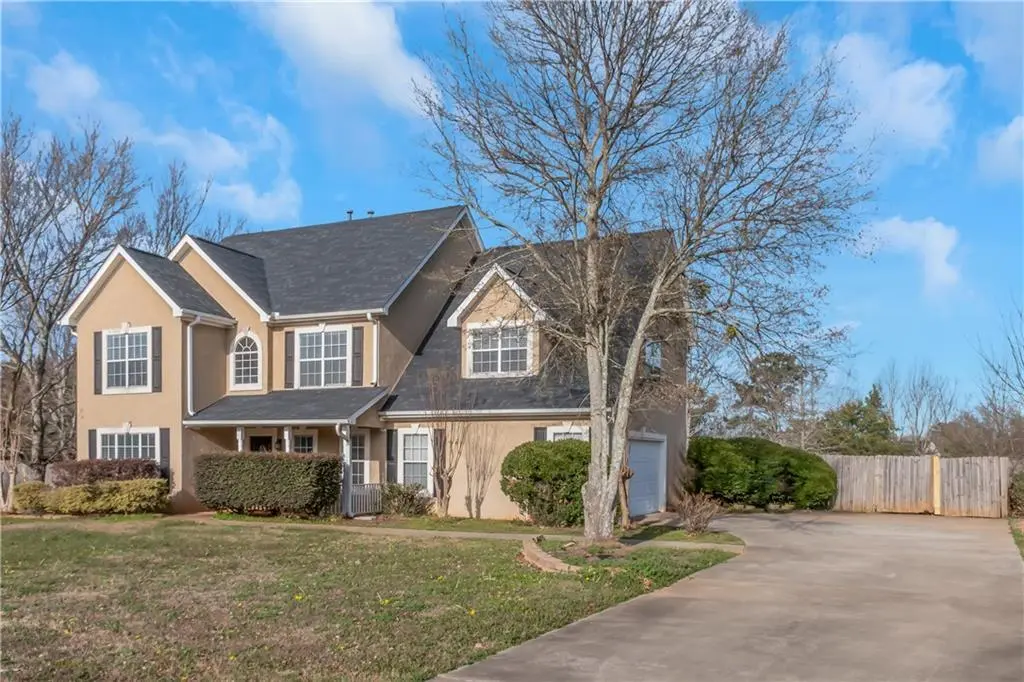 112 Wyckliffe Dr