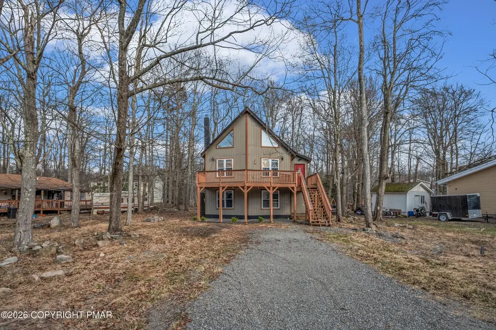 252 Greenbriar Cir