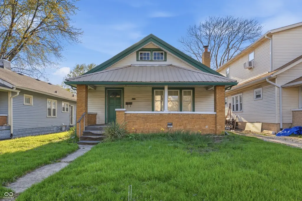 626 N Emerson Ave