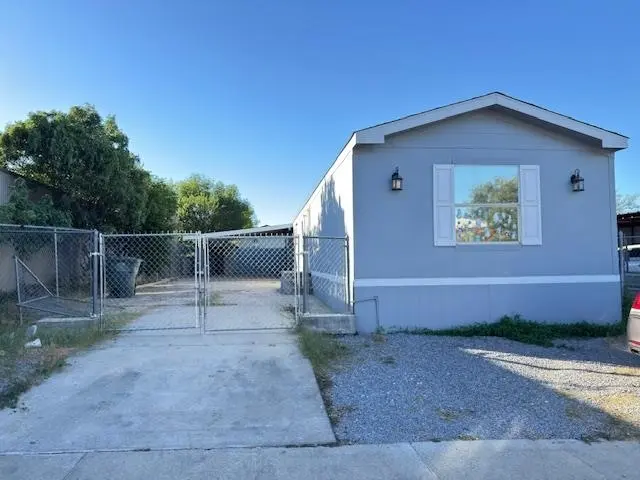 3509 Paradise Dr