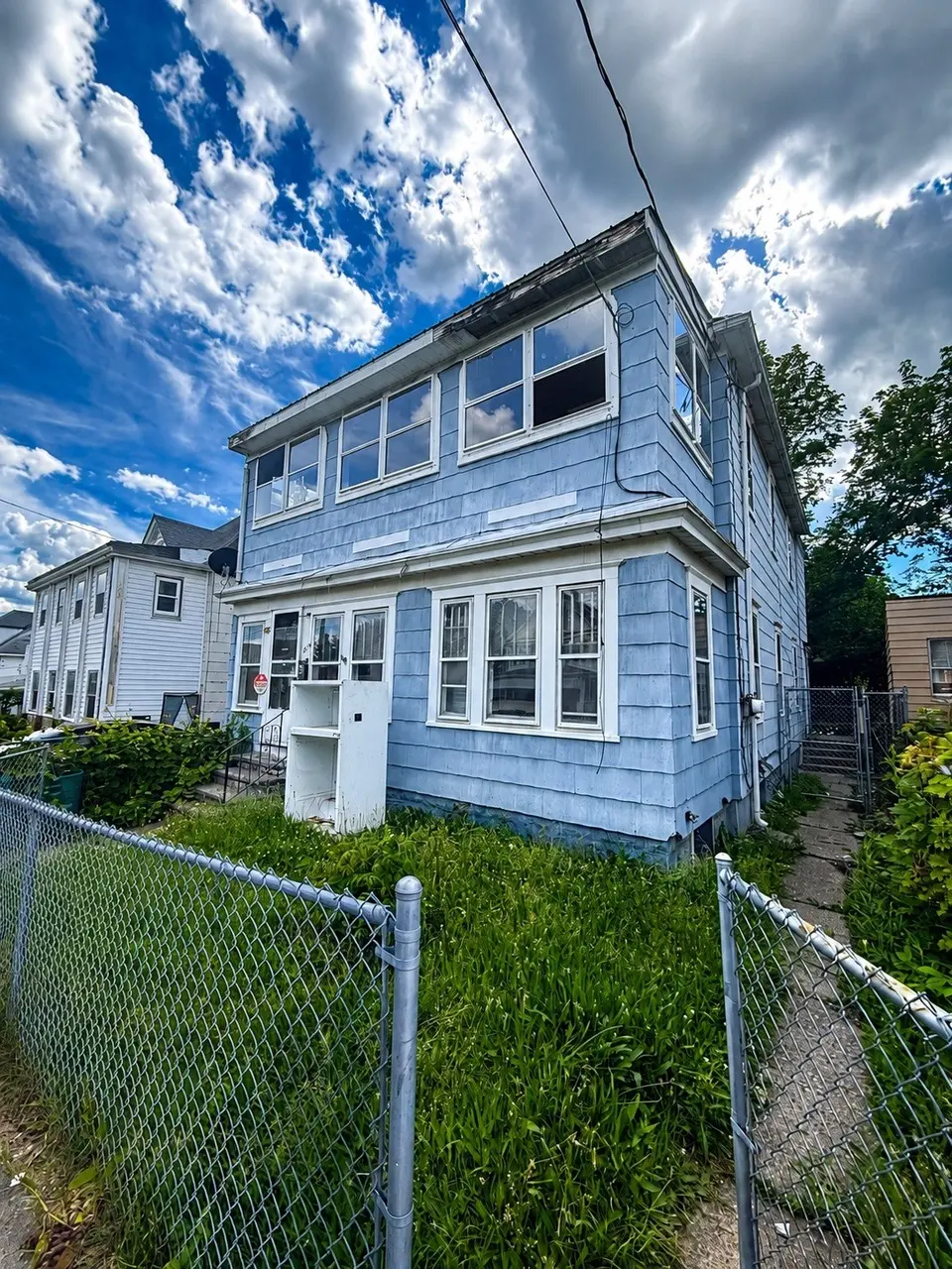 213 Oak Hill Ave