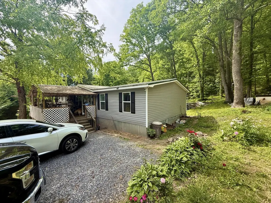 4221 Lindsey Gap Rd