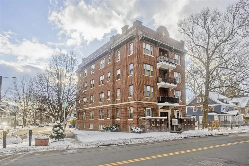 228 Belmont Ave