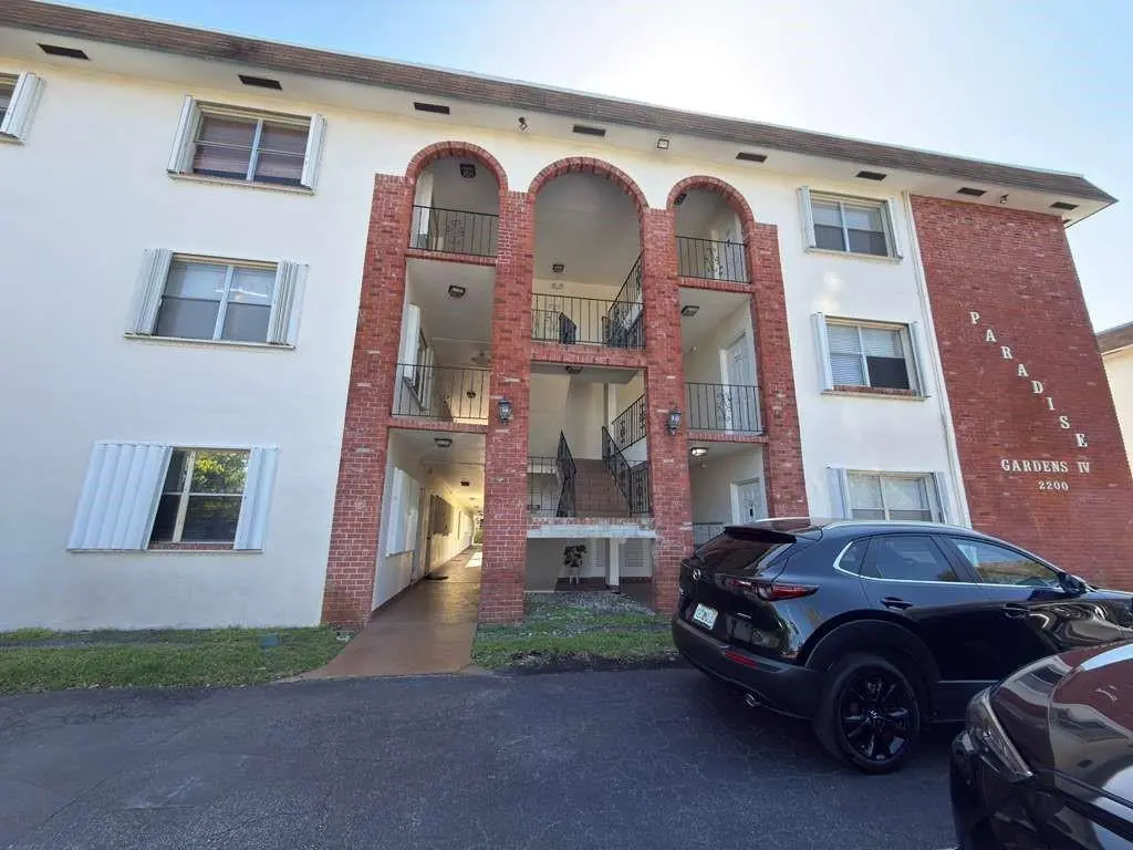 2200 Taylor St #104