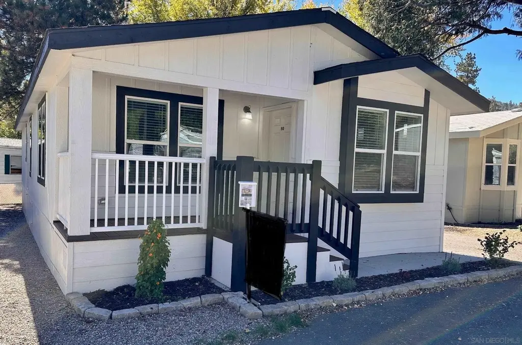 22899 Byron Rd #80
