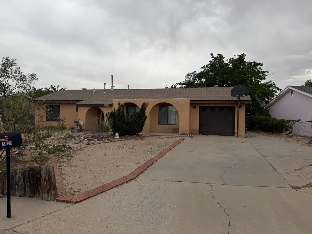3009 Vista Grande Dr NW