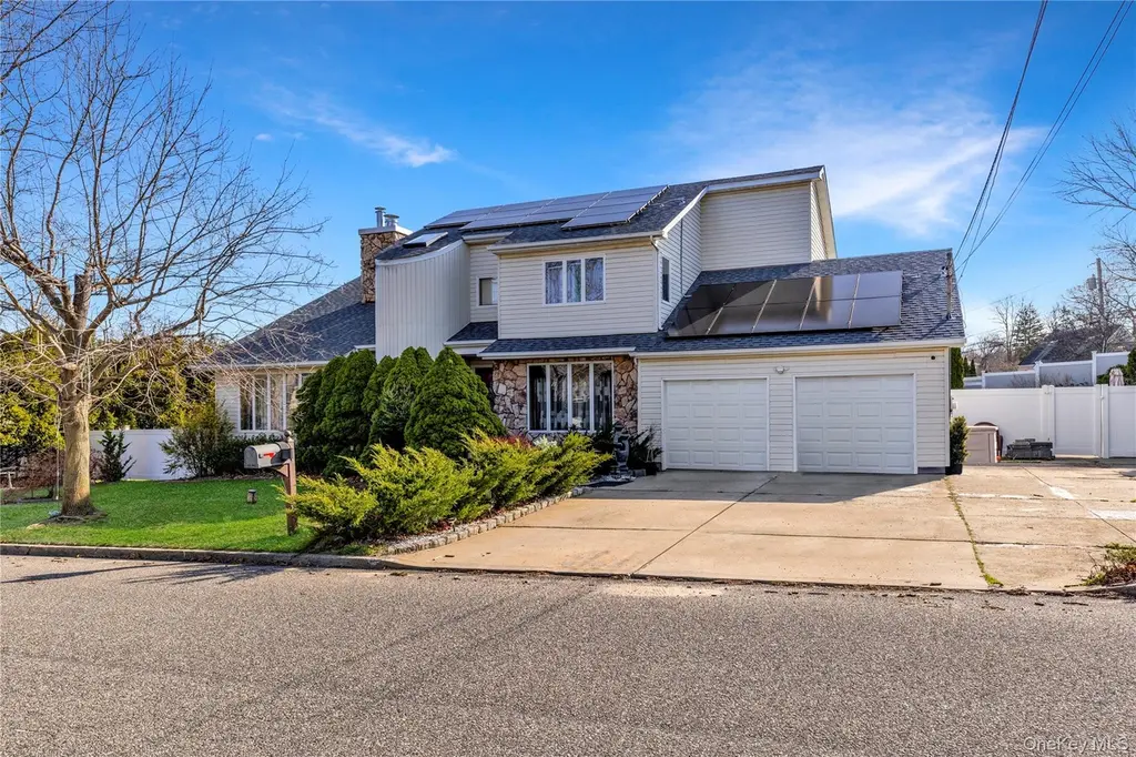 27 Cypress Dr