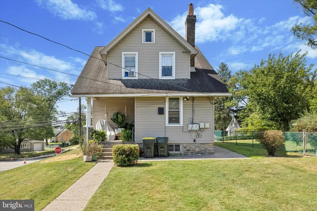 501 W Moreland Rd