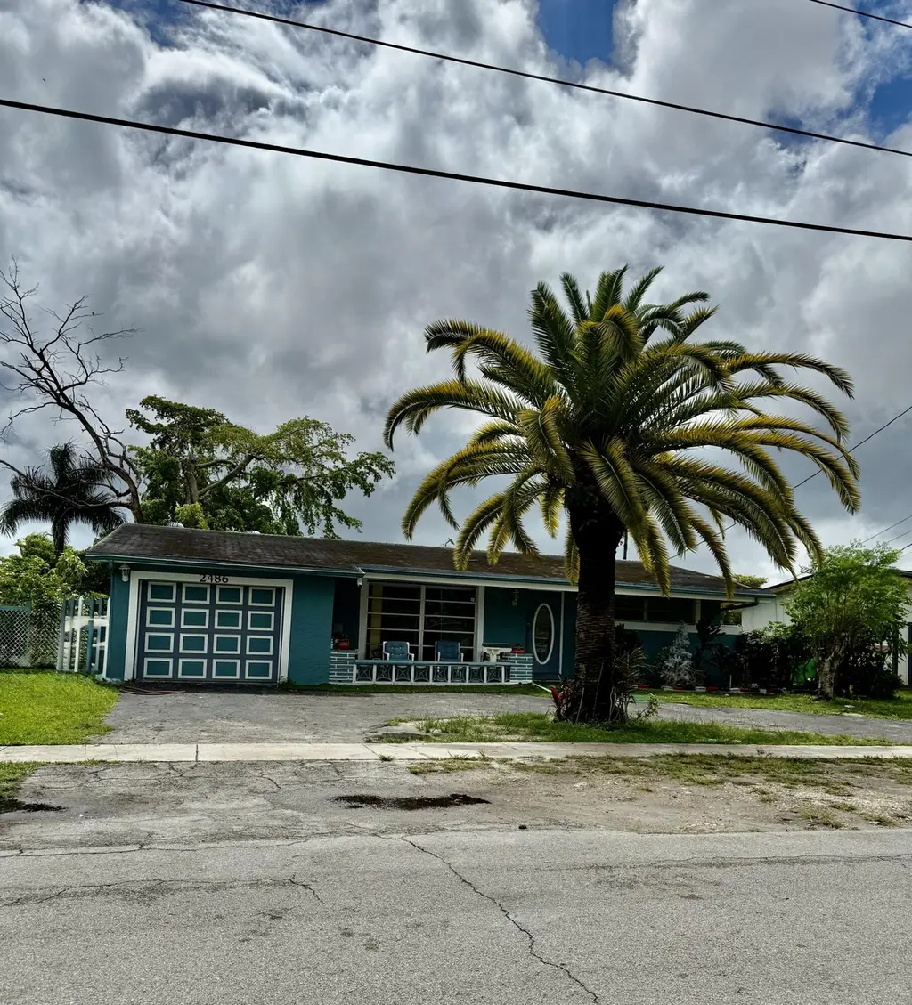 2486 NW 73rd Ave