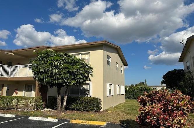 600 NW 77th Ave #208