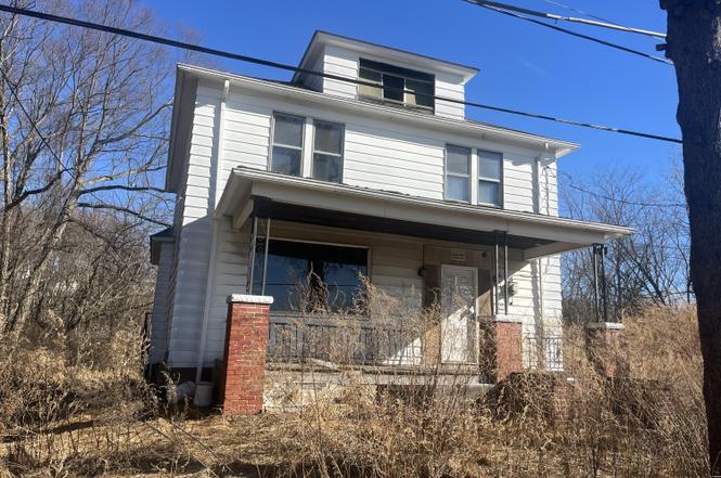 1 Mccullough Rd