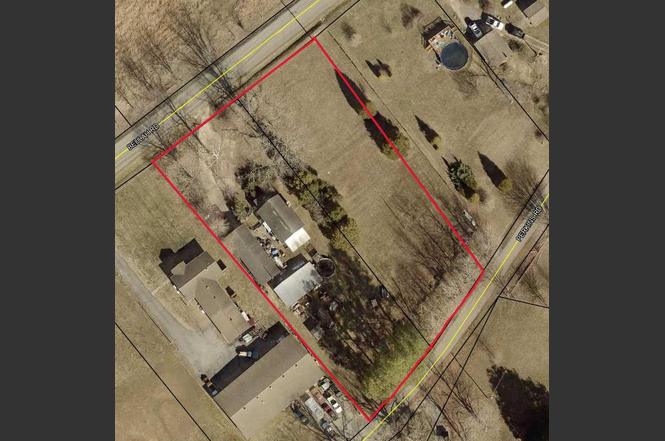 2735 Beulah Rd