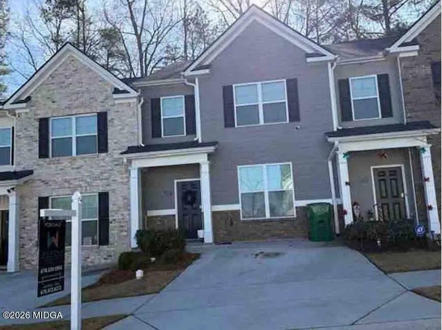 4281 Arcadia Dr